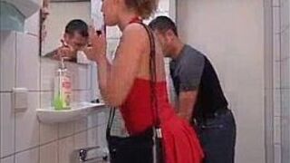 Богатый секс с аналом гринги - порно видео