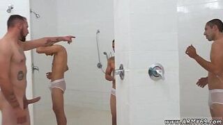 Волосатые армейские мужчины, обнаженные и военные, гей трахают позицию, цель достигнута - порно видео