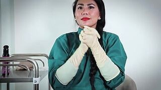 Латексные перчатки, фетиш - порно видео