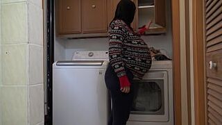 Беременная милфа в хиджабе обожает анальный секс - порно видео