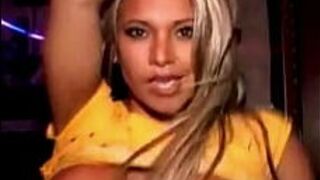 КТО ОНА??? - порно видео